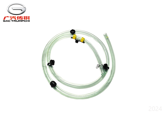 Правая передняя водоотводная трубка люка GAC GS8II