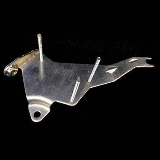 Кронштейн модуля зажигания ваз 2114. Кронштейн модуля зажигания ваз 2109. Кронштейн модуля 2110. Кронштейн модуля зажигания 2111-3705410. Кронштейн крепления модуля.