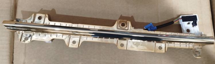 Элемент смарт-подсветки внутренней панели левой передней двери – Золотисто-коричневый GAC M8