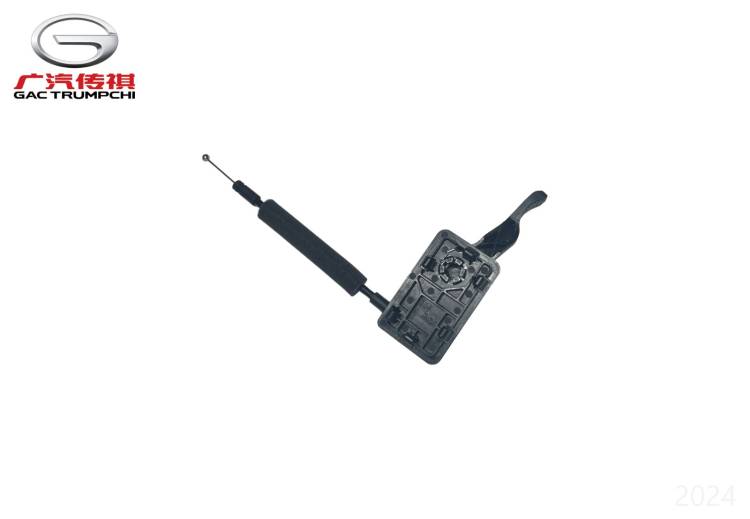 Рычаг замка капота GAC M8