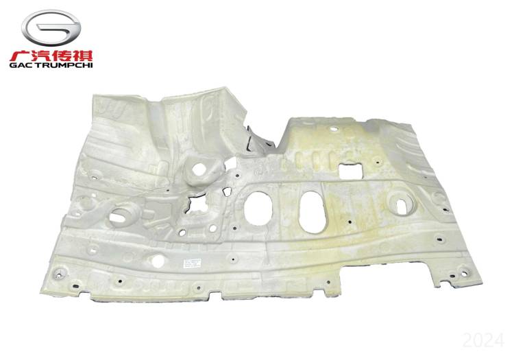 Шумоизоляция перегородки моторного отсека GAC GS3