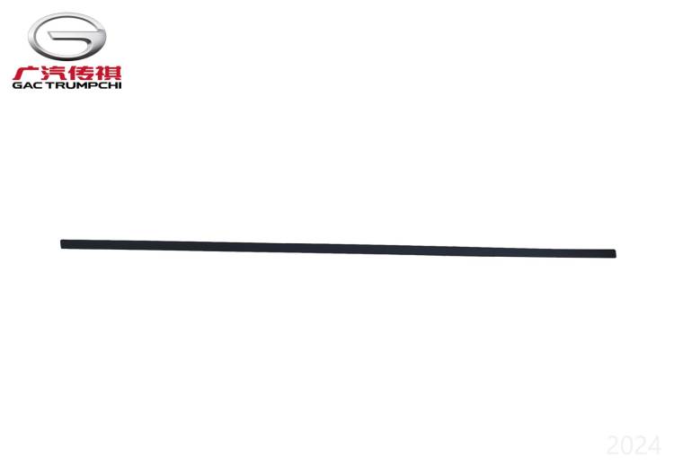 Декоративный молдинг на левой стороне крыши – Элегантный черный GAC M8