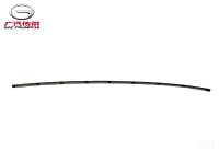 Декоративный молдинг на правой стороне крыши – Элегантный черный GAC M8