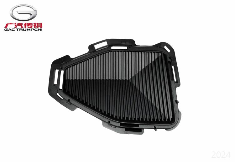 Правая декоративная накладка заднего бампера GAC GS3