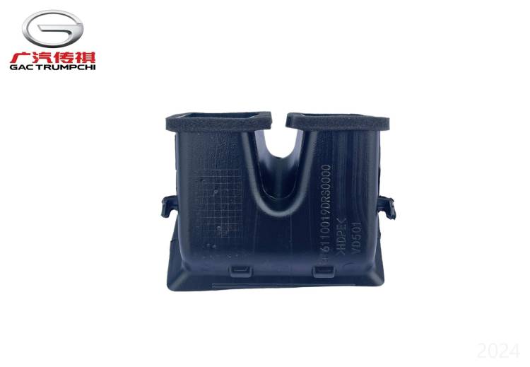 Передняя часть воздуховодов обдува задней части салона GAC GS8II