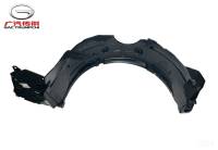 Брызговик правого переднего колеса в сборе GAC M8