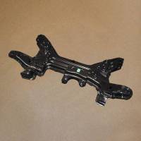 ПОДРАМНИК ПЕРЕДНИЙ J69