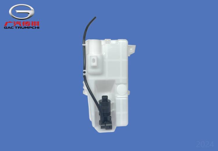 Бачек омывателя GAC M8