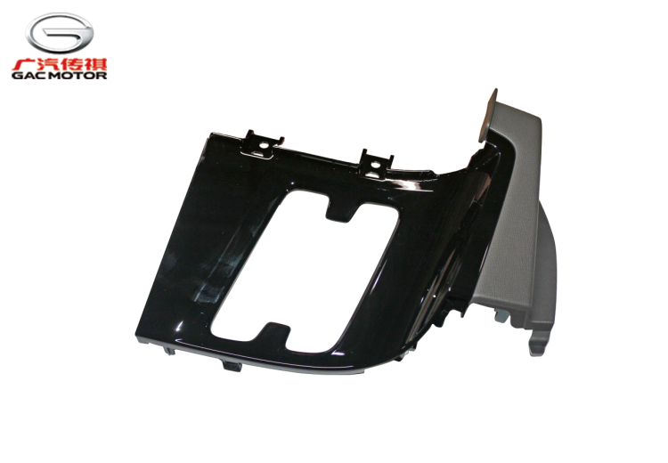 Левая верхняя декоративная панель со стороны водителя — Римские каникулы. GAC M8