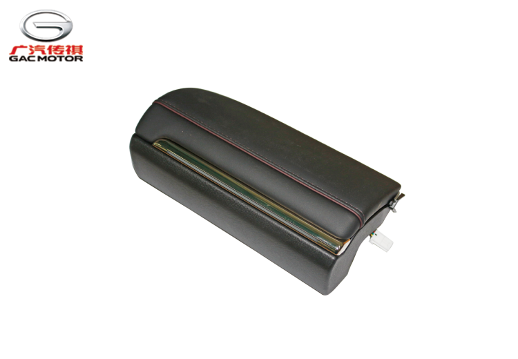 Декоративная панель со стороны водителя — Запретный город под лунным светом. GAC M8