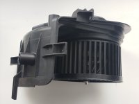 Мотор отопителя Volkswagen Golf и Polo 1H1820021