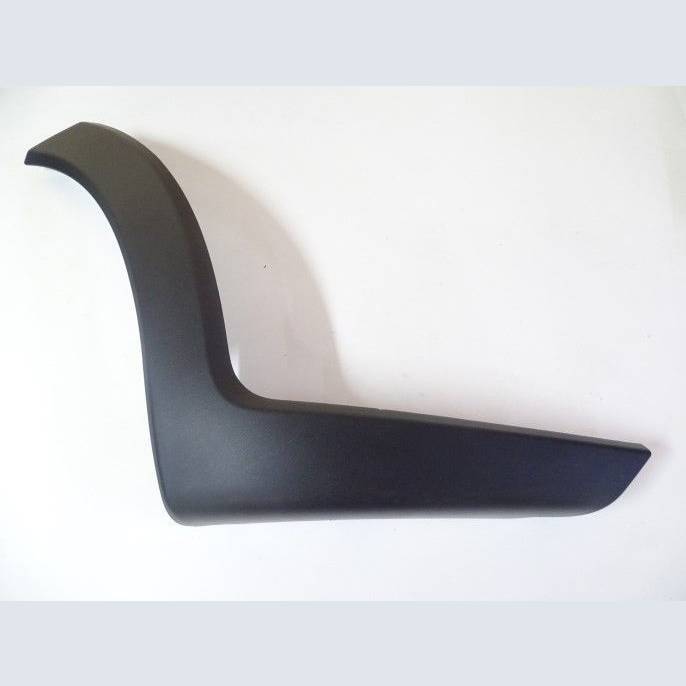 Накладка переднего бампера боковая правая LADA 8450100964