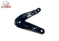 Правый кронштейн крепления переднего подрамника GAC M8