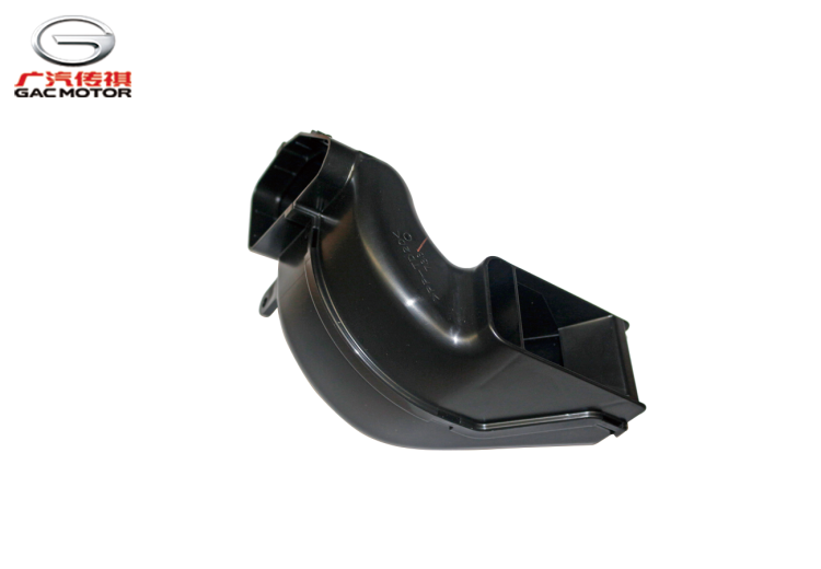Передний воздуховод обдува области ног (правый) GAC M8
