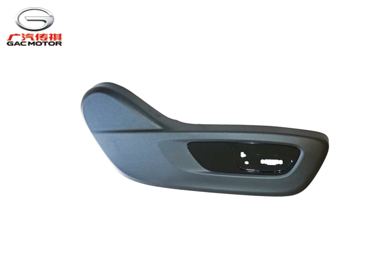 Наружная декоративная накладка правого переднего сиденья. GAC GS8II