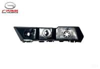 Левый кронштейн крепления переднего бампера GAC GS3