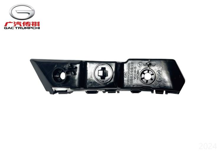 Левый кронштейн крепления переднего бампера GAC GS3