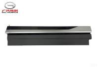 Нижняя наружная декоративная накладка правой передней двери – Элегантный черный GAC M8