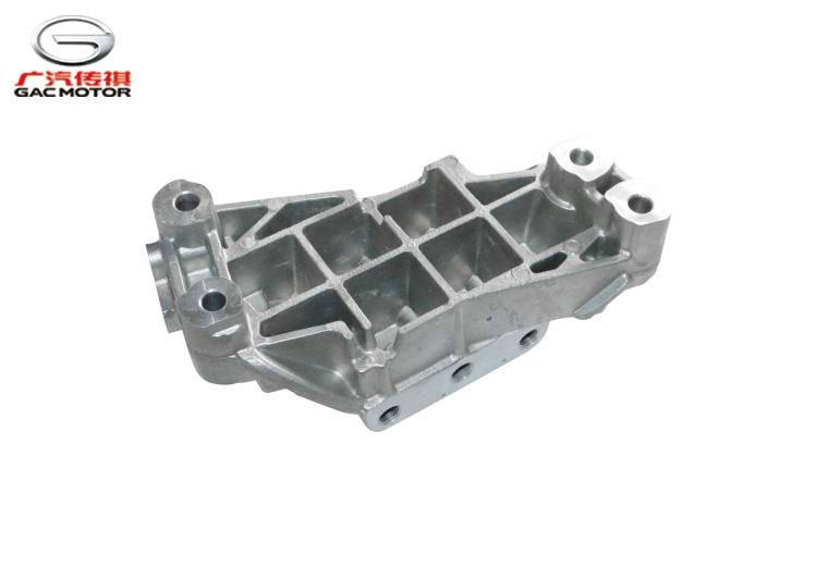 Кронштейн опоры двигателя GAC