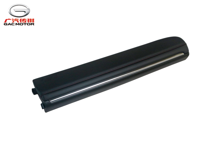 Декоративная панель со стороны переднего пассажира — Запретный город под лунным светом. GAC M8